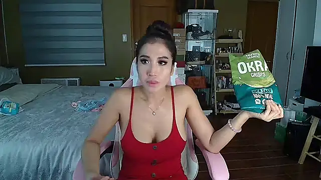 Snapshot of aya_saki chatting on 12/16/24, 02:38 aya saki online show from 12/16/24, 02:38