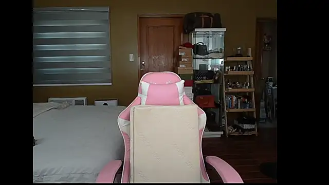 Snapshot of aya_saki chatting on 01/17/25, 05:53 aya saki online show from 01/17/25, 05:53