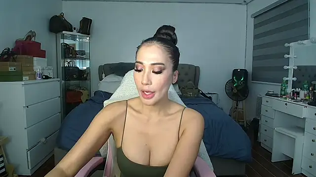 Snapshot of aya_saki chatting on 11/07/25, 09:53 aya saki online show from 11/07/25, 09:53