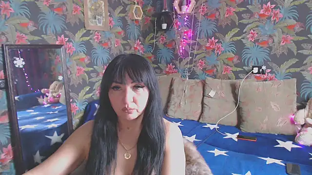 Snapshot of SusanLaNice chatting on 02/04/25, 08:13 SusanLaNice online show from 02/04/25, 08:13