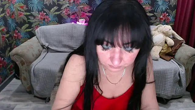 Snapshot of SusanLaNice chatting on 11/28/25, 02:53 SusanLaNice online show from 11/28/25, 02:53