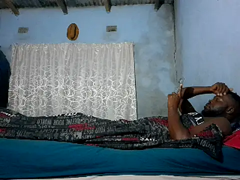 Snapshot of Touch_mysoul chatting on 03/19/25, 01:21 Touch mysoul online show from 03/19/25, 01:21