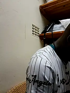 Snapshot of Touch_mysoul chatting on 11/22/25, 07:29 Touch mysoul online show from 11/22/25, 07:29