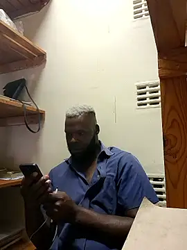 Snapshot of Touch_mysoul chatting on 12/19/25, 08:43 Touch mysoul online show from 12/19/25, 08:43