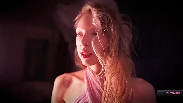  Phantom thread  online show from 11/19/25, 01:11