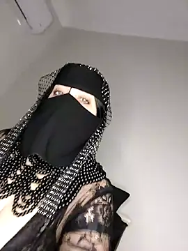 Snapshot of -Arab_milf- chatting on 02/02/25, 08:24 -Arab milf- online show from 02/02/25, 08:24