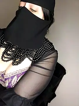 Snapshot of -Arab_milf- chatting on 02/12/25, 11:29 -Arab milf- online show from 02/12/25, 11:29