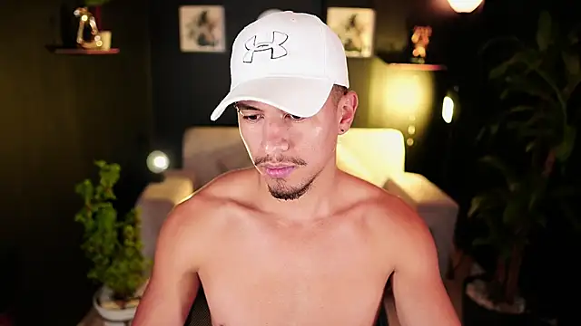 Snapshot of Aaronfox_x chatting on 11/21/25, 09:08 Aaronfox x online show from 11/21/25, 09:08