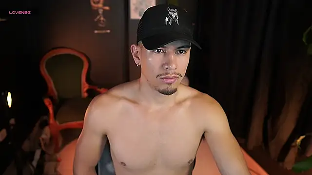 Snapshot of Aaronfox_x chatting on 02/16/26, 11:39 Aaronfox x online show from 02/16/26, 11:39