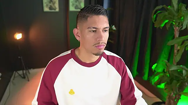 Aaronfox x online show from 04/09/26, 02:44