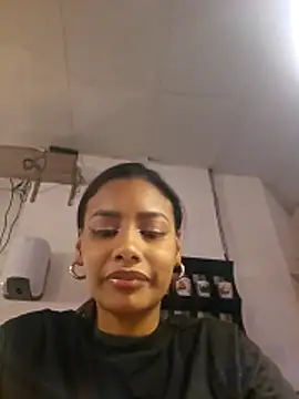 Snapshot of morena-399 chatting on 02/05/26, 06:56 morena-399 online show from 02/05/26, 06:56