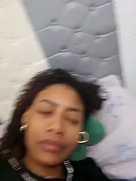 Snapshot of morena-399 chatting on 02/15/26, 10:14 morena-399 online show from 02/15/26, 10:14