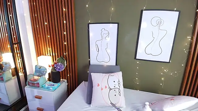 brigiitte rohan online show from 10/15/25, 08:20