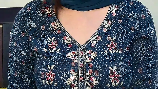 MIss-Naina online show from 10/07/25, 07:49