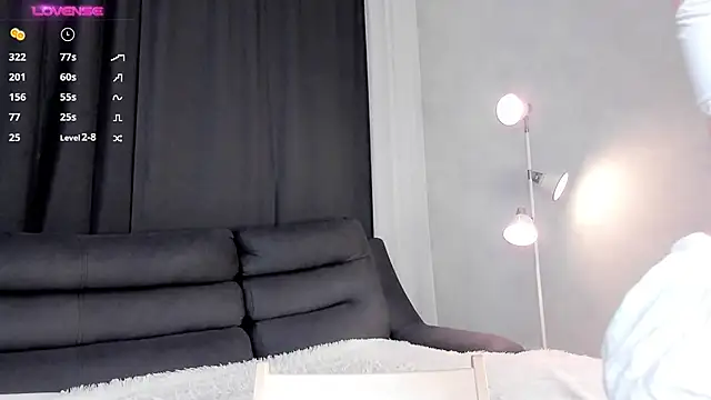 Snapshot of MeghanElson chatting on 03/07/25, 11:18 MeghanElson online show from 03/07/25, 11:18