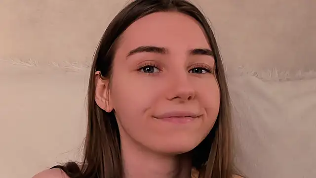 Snapshot of MeghanElson chatting on 09/12/25, 11:43 MeghanElson online show from 09/12/25, 11:43