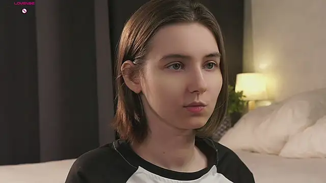 MeghanElson online show from 04/15/26, 12:56