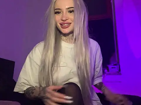 madelinexx online show from 02/07/25, 07:06