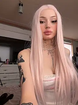 madelinexx online show from 06/15/26, 09:33