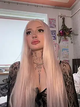 madelinexx online show from 06/18/26, 01:15