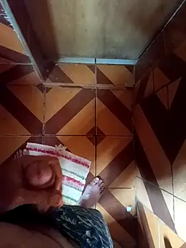 derik272 online show from 02/25/26, 04:27