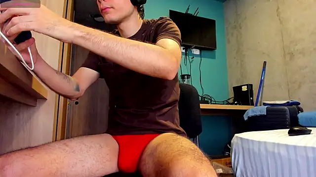 Huge latin cock online show from 07/29/26, 09:13