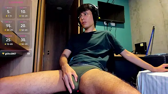 Huge latin cock online show from 08/04/26, 11:07