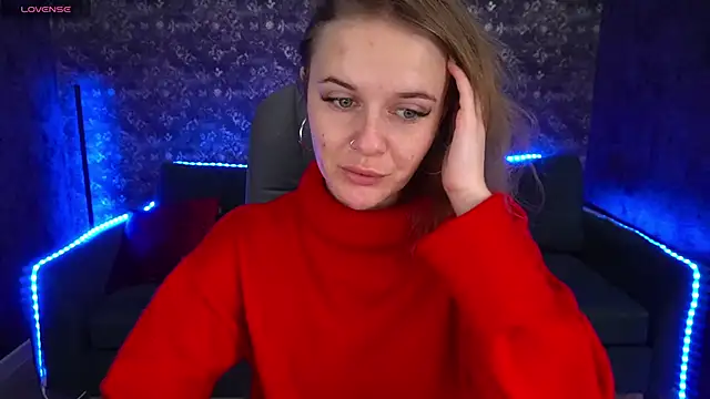 Snapshot of MaribelRiverr_ chatting on 12/14/24, 06:24 MaribelRiverr  online show from 12/14/24, 06:24
