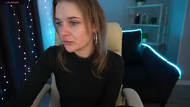 Snapshot of MaribelRiverr_ chatting on 01/01/25, 06:47 MaribelRiverr  online show from 01/01/25, 06:47