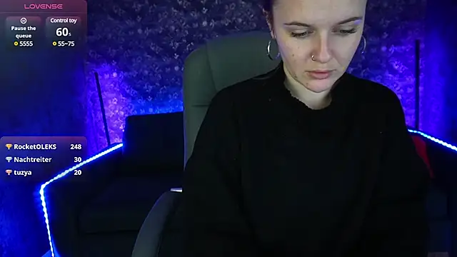 Snapshot of MaribelRiverr_ chatting on 01/13/25, 10:03 MaribelRiverr  online show from 01/13/25, 10:03