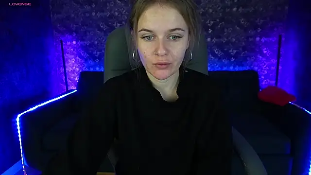 Snapshot of MaribelRiverr_ chatting on 01/14/25, 07:06 MaribelRiverr  online show from 01/14/25, 07:06