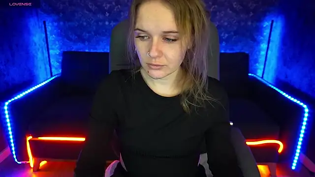 Snapshot of MaribelRiverr_ chatting on 02/02/25, 06:26 MaribelRiverr  online show from 02/02/25, 06:26