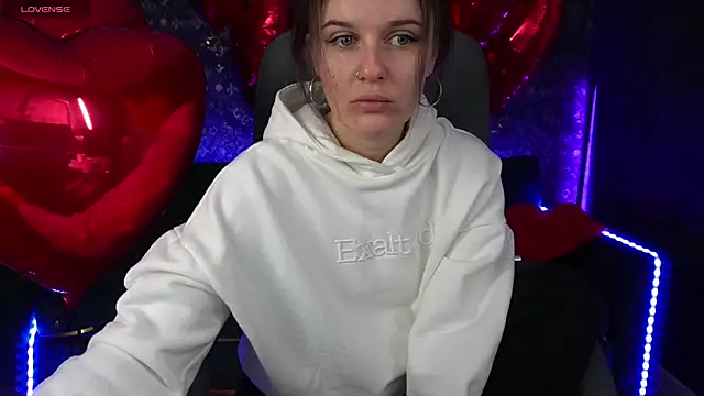 Snapshot of MaribelRiverr_ chatting on 02/14/25, 06:23 MaribelRiverr  online show from 02/14/25, 06:23