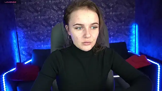 Snapshot of MaribelRiverr_ chatting on 03/03/25, 06:37 MaribelRiverr  online show from 03/03/25, 06:37