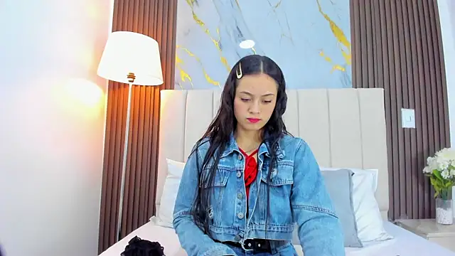 Snapshot of Jaslyn__Smith chatting on 05/08/26, 02:11 Jaslyn Smith online show from 05/08/26, 02:11