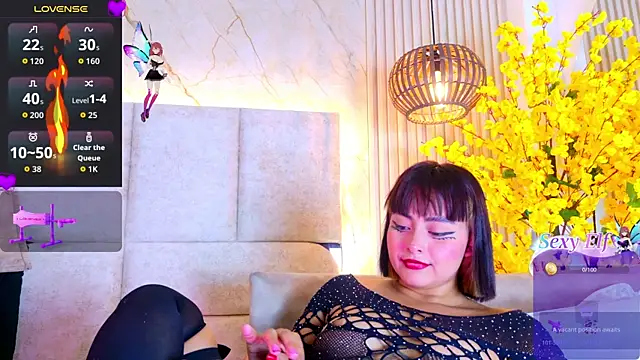KimVelezz online show from 05/20/26, 07:09