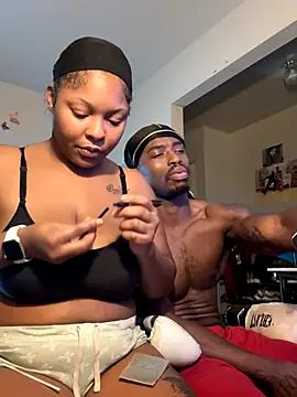 Snapshot of exotic__couple chatting on 09/25/25, 04:05 exotic  couple online show from 09/25/25, 04:05