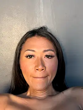 Snapshot of thai-dreamgirl chatting on 11/29/25, 12:13 thai-dreamgirl online show from 11/29/25, 12:13