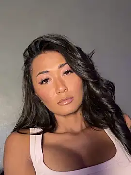 Snapshot of thai-dreamgirl chatting on 12/05/25, 12:03 thai-dreamgirl online show from 12/05/25, 12:03