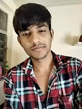 Snapshot of kingkartik7 chatting on 01/01/25, 07:43 kingkartik7 online show from 01/01/25, 07:43