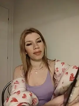 EvaRush online show from 03/11/26, 07:53