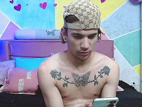 tylor boy online show from 10/02/25, 01:56