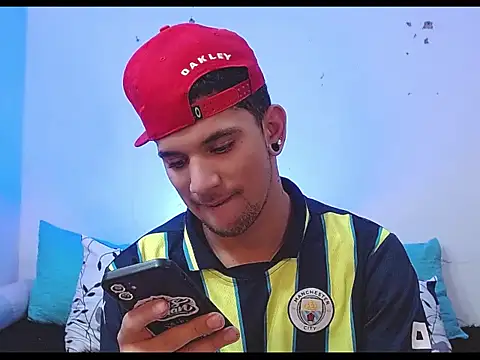 tylor boy online show from 04/16/26, 03:40