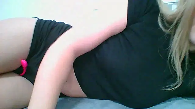 Emma 99 online show from 11/30/25, 10:19