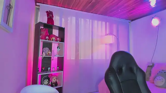 Snapshot of mara_jackson_ chatting on 03/20/25, 12:22 mara jackson online show from 03/20/25, 12:22