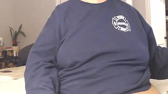 Snapshot of LauLauPAWG chatting on 05/20/26, 03:56 LauLauPAWG online show from 05/20/26, 03:56