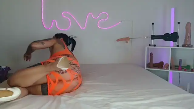 JuliaVegaOff online show from 03/12/26, 12:11