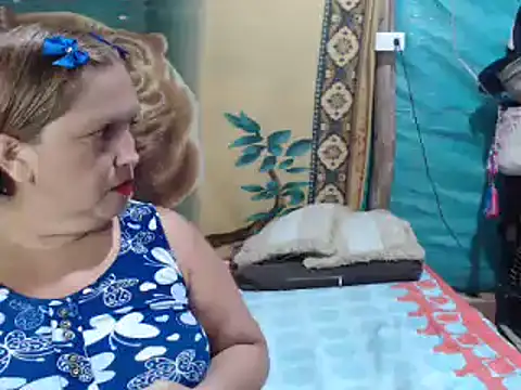 mom son dirty online show from 09/24/25, 10:24