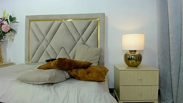 emily queen2 online show from 01/15/26, 07:28