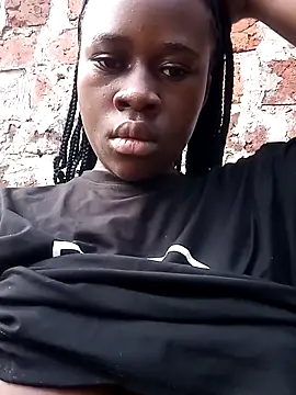 Sassy boobs21 online show from 04/09/26, 04:45